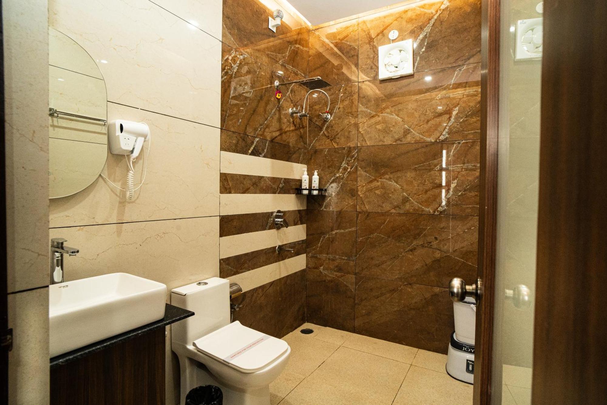 The Aravali Resort Bijni Extérieur photo